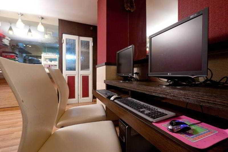 Arawana Express Phromphong Hotel Банкок Съоръжения снимка