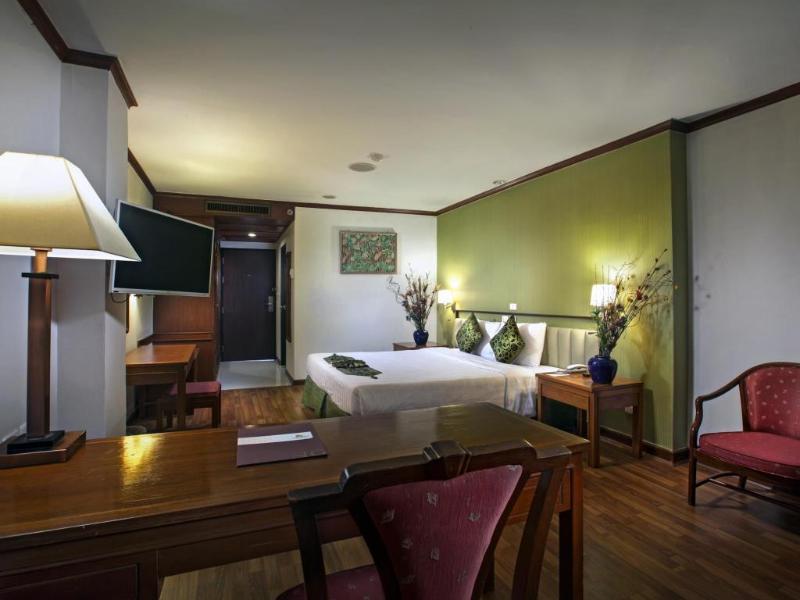 Arawana Express Phromphong Hotel Банкок Екстериор снимка